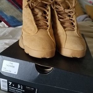 Retro Jordan 13 Wheat